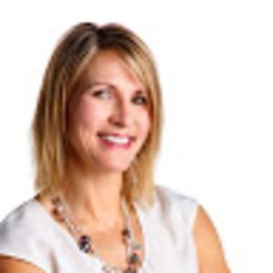 Meet your Posher, Lara